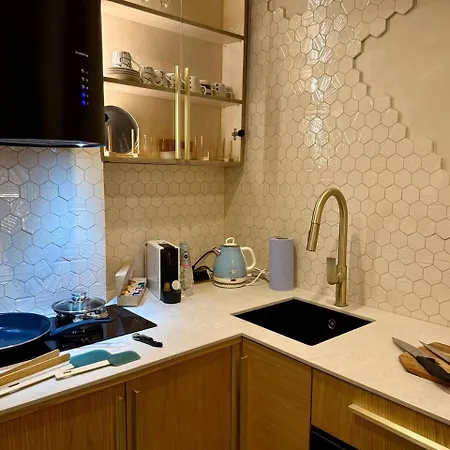 아파트 Cosher | Premium Location • Boutique • Design 소피아