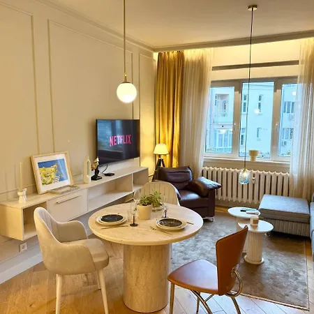 Cosher | Premium Location • Boutique • Design 소피아