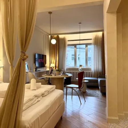 아파트 Cosher | Premium Location • Boutique • Design 소피아