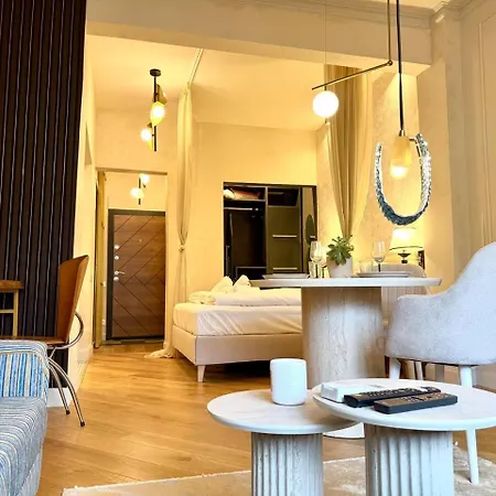 Cosher | Premium Location • Boutique • Design 소피아